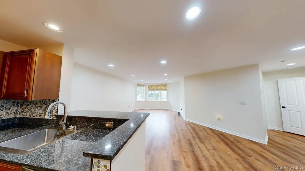 1109 Round Pointe Drive Haverstraw NY 10927