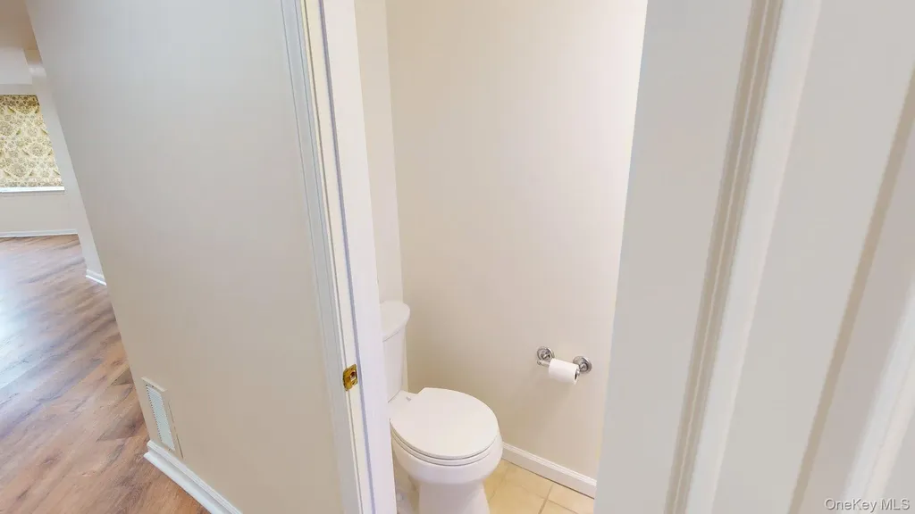 1109 Round Pointe Drive Haverstraw NY 10927