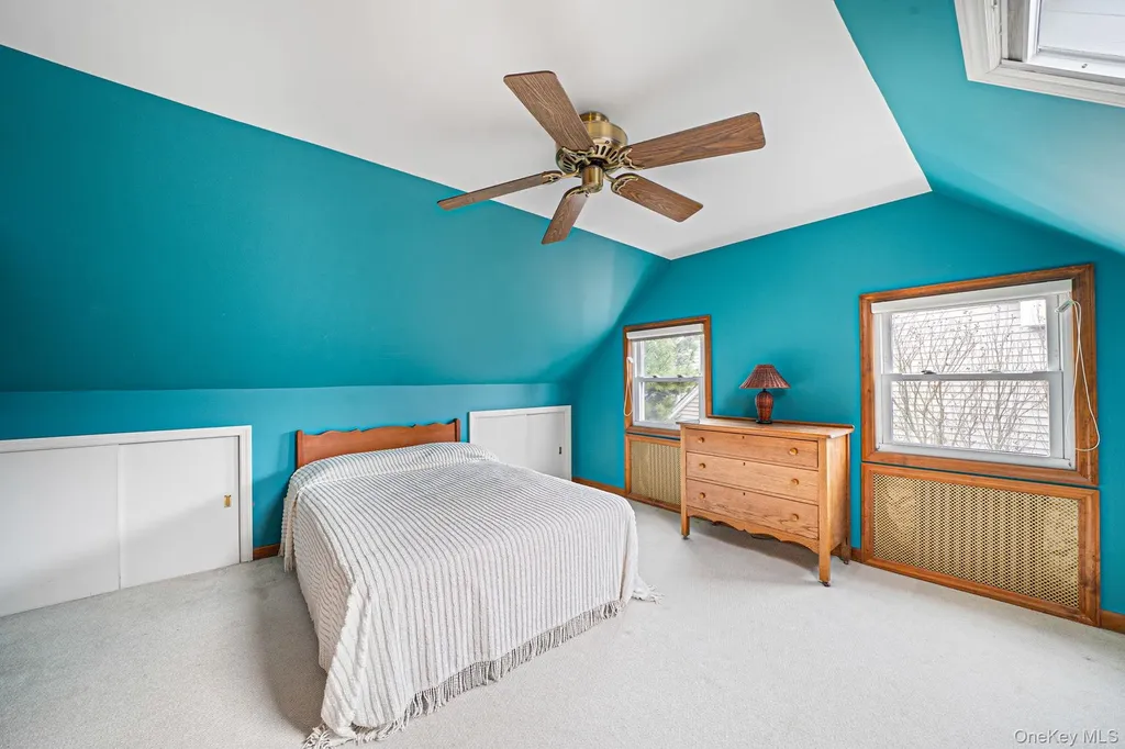 90 Haven Lane Levittown NY 11756