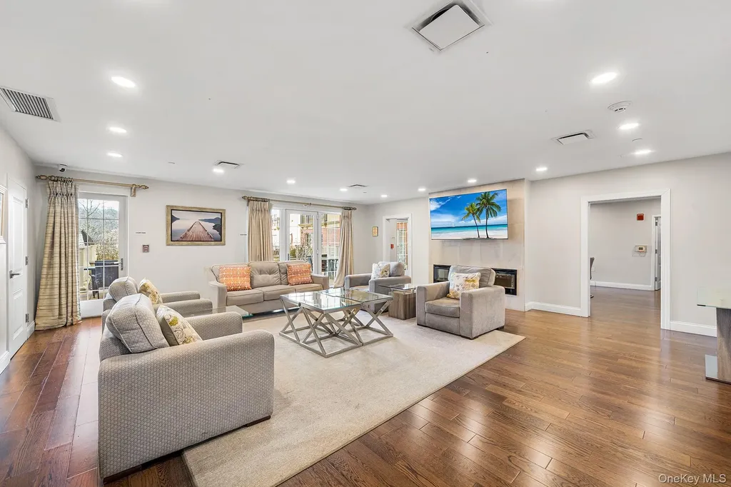 10 Byron Place Larchmont NY 10538