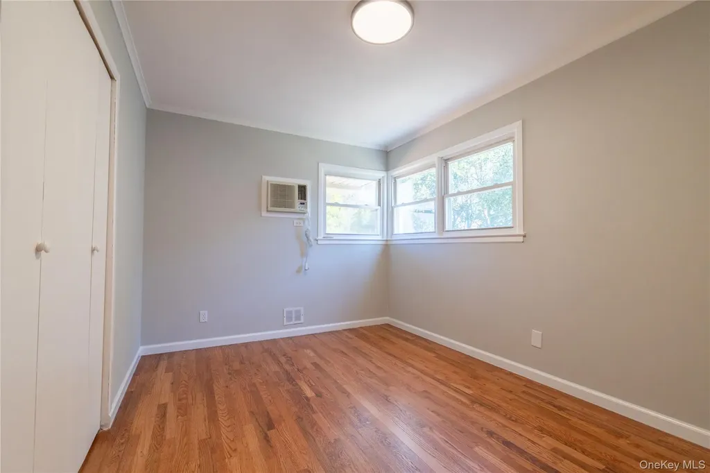 131 Ira Road Syosset NY 11791