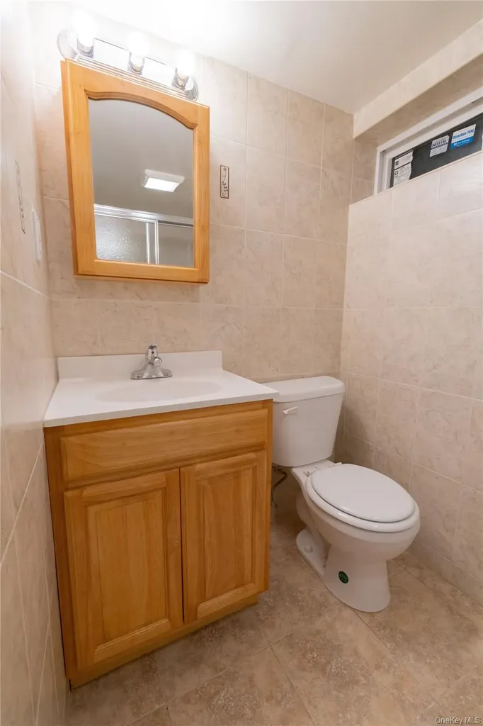 131 Ira Road Syosset NY 11791