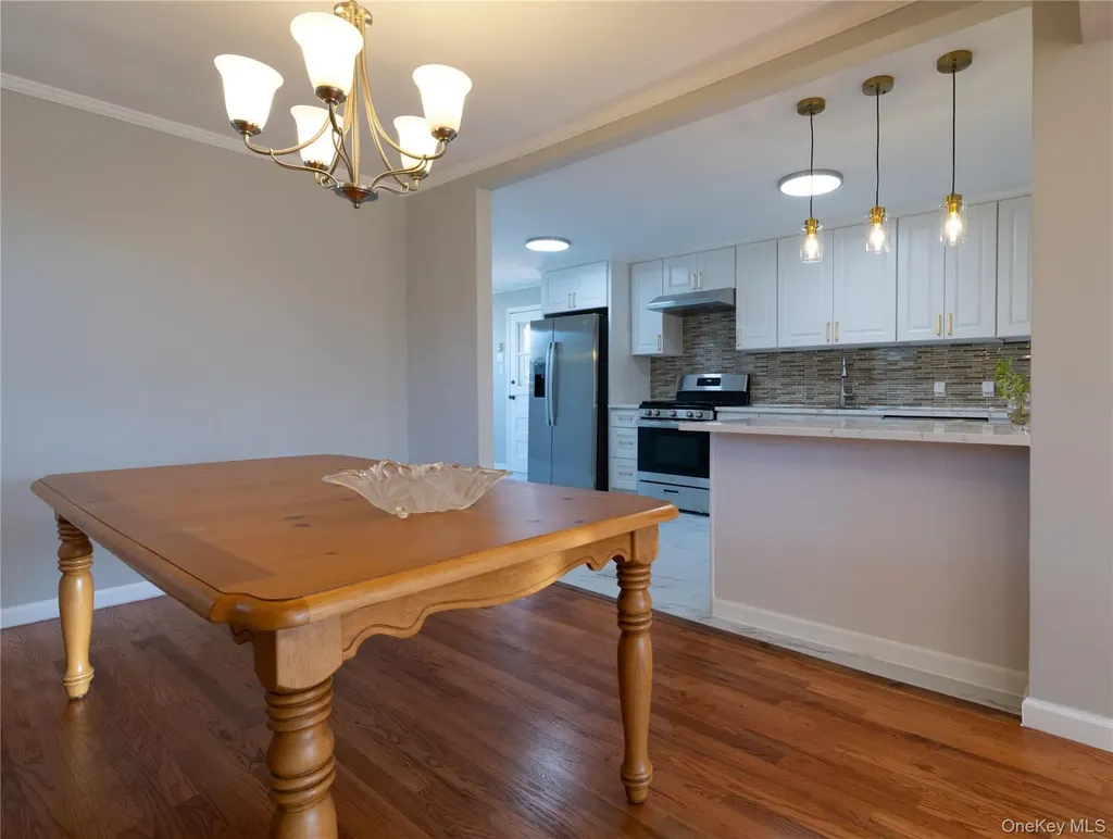 131 Ira Road Syosset NY 11791