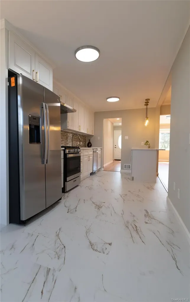 131 Ira Road Syosset NY 11791