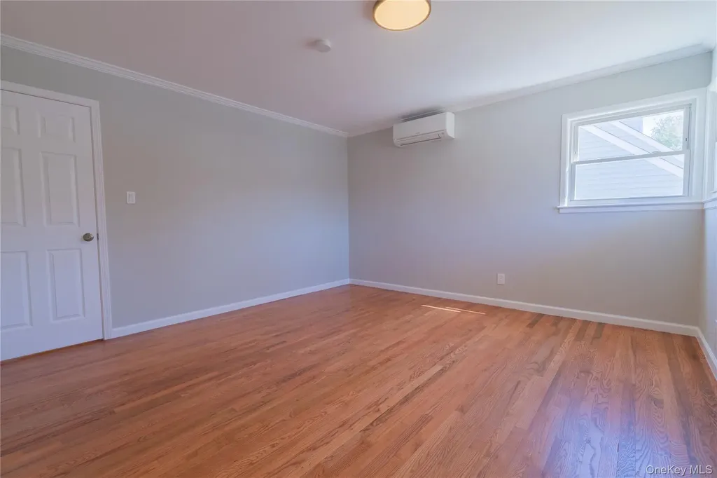 131 Ira Road Syosset NY 11791