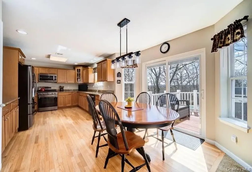 2 Corral Lane Goshen NY 10924