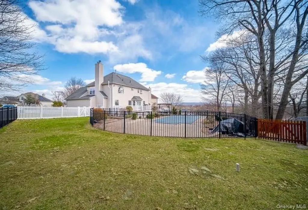 2 Corral Lane Goshen NY 10924