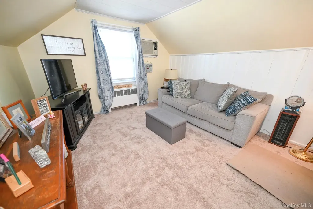 380 Doris Avenue Franklin Square NY 11010