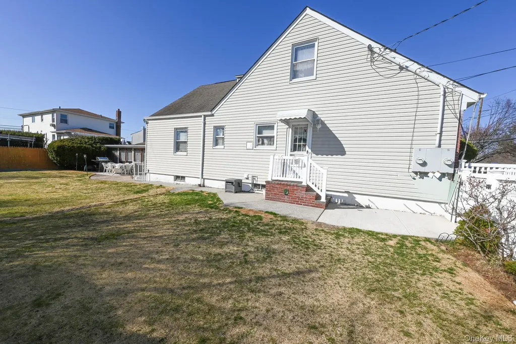 380 Doris Avenue Franklin Square NY 11010