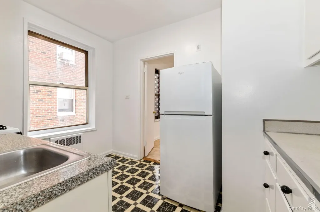 79-10 34th Avenue Jackson Heights NY 11372