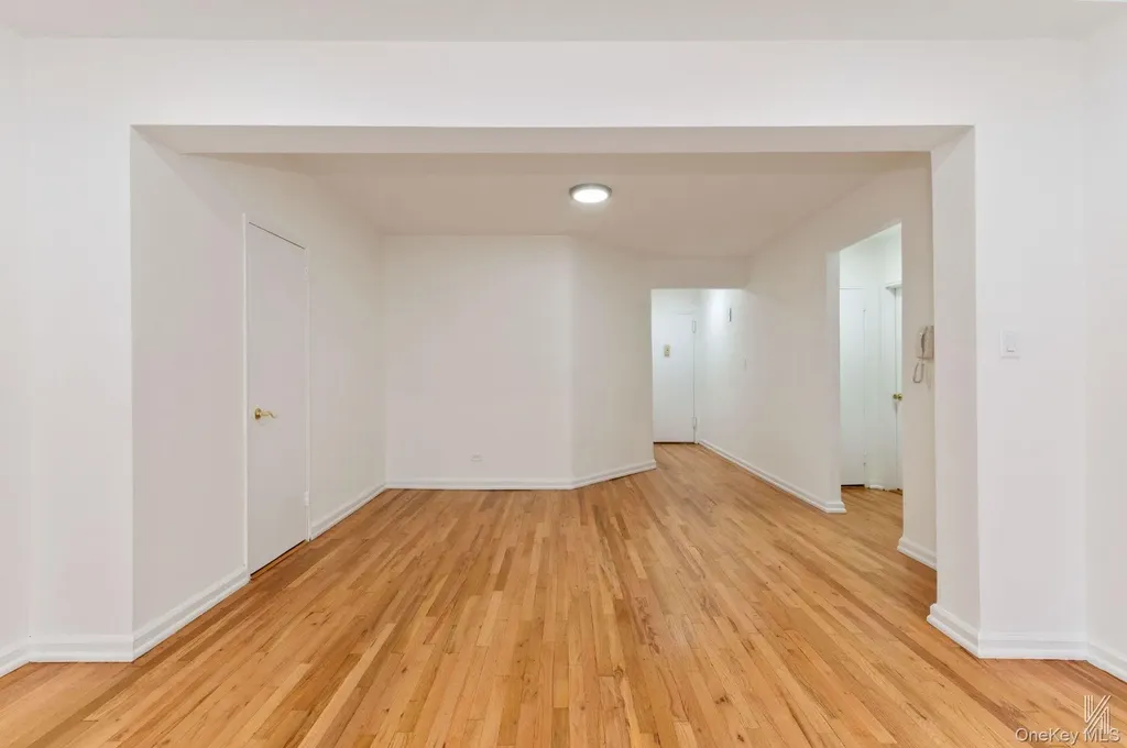 79-10 34th Avenue Jackson Heights NY 11372