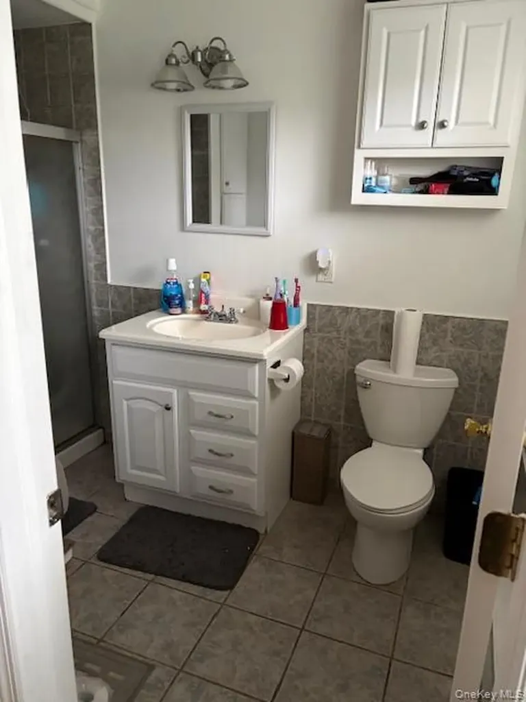 10 Wisteria Way Commack NY 11725