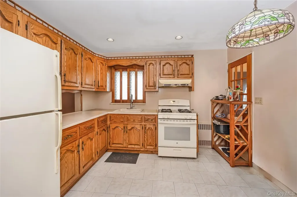 7-03 147th Street Whitestone NY 11357