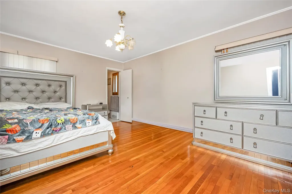 7-03 147th Street Whitestone NY 11357