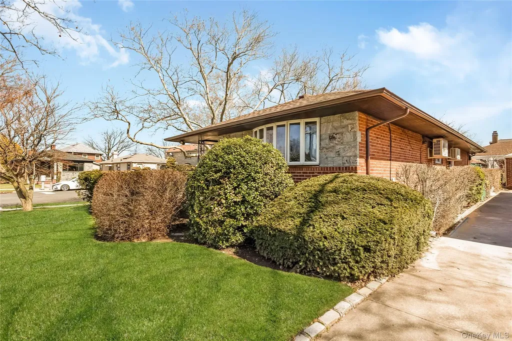 7-03 147th Street Whitestone NY 11357