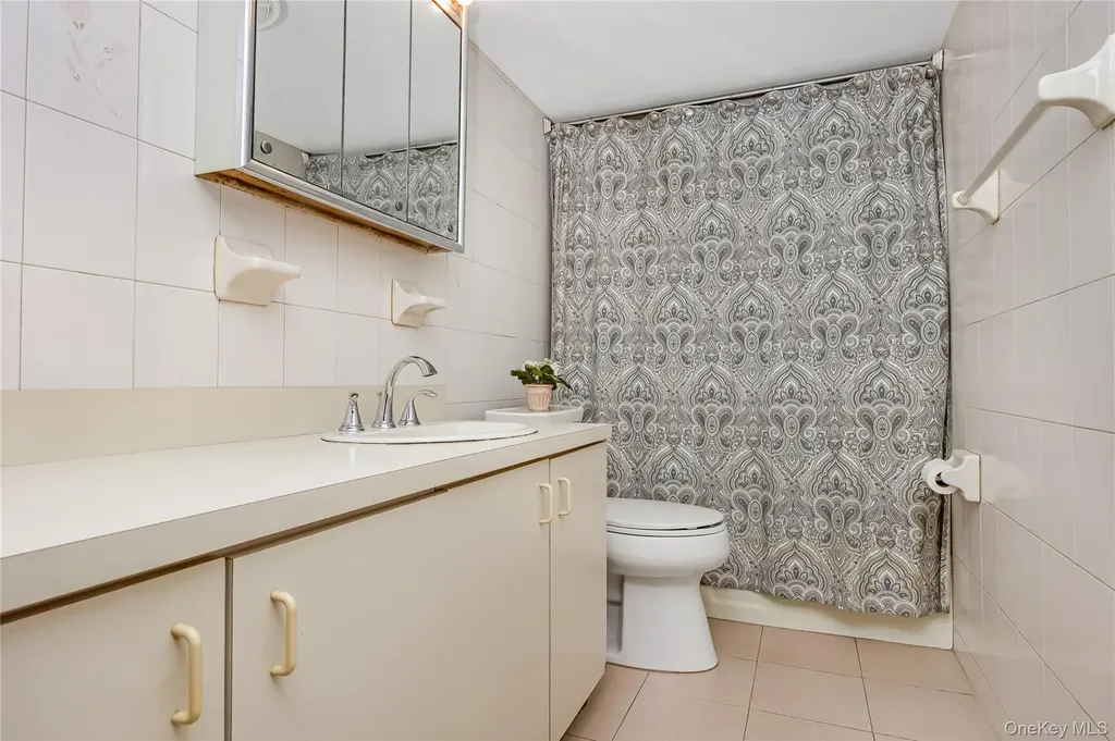7-03 147th Street Whitestone NY 11357