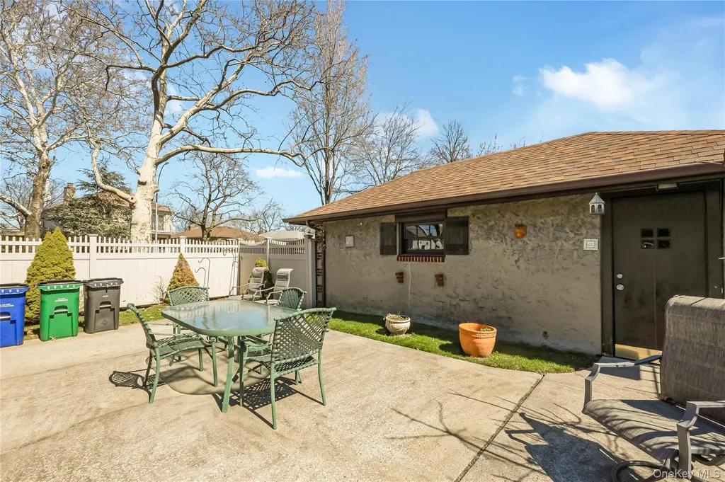 7-03 147th Street Whitestone NY 11357