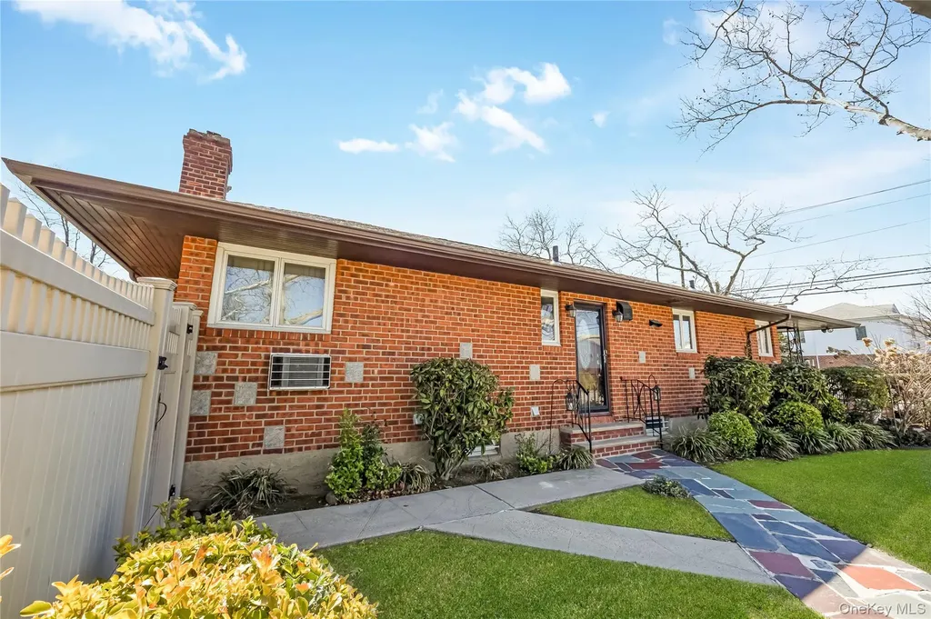 7-03 147th Street Whitestone NY 11357