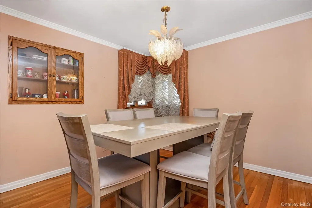 7-03 147th Street Whitestone NY 11357
