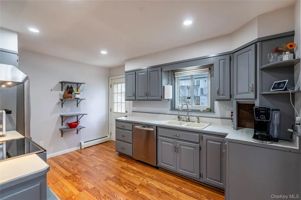 29 Rombout Ridge Road Poughkeepsie NY 12603