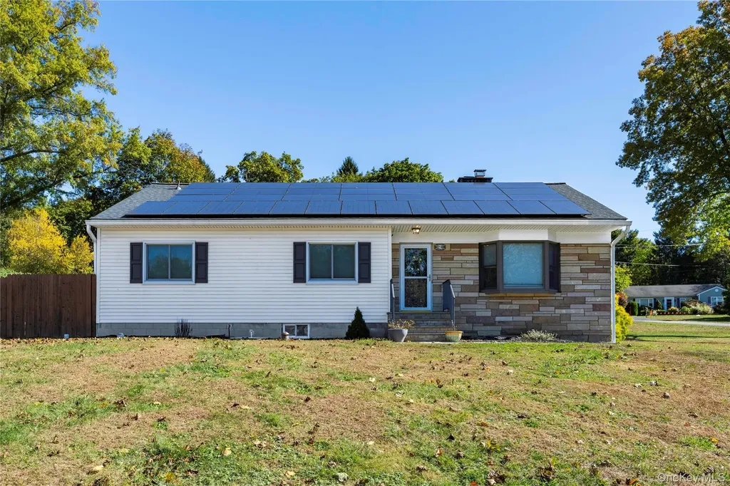 29 Rombout Ridge Road Poughkeepsie NY 12603