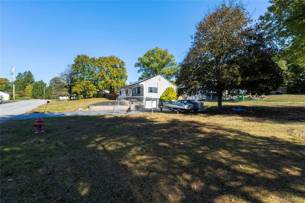 29 Rombout Ridge Road Poughkeepsie NY 12603