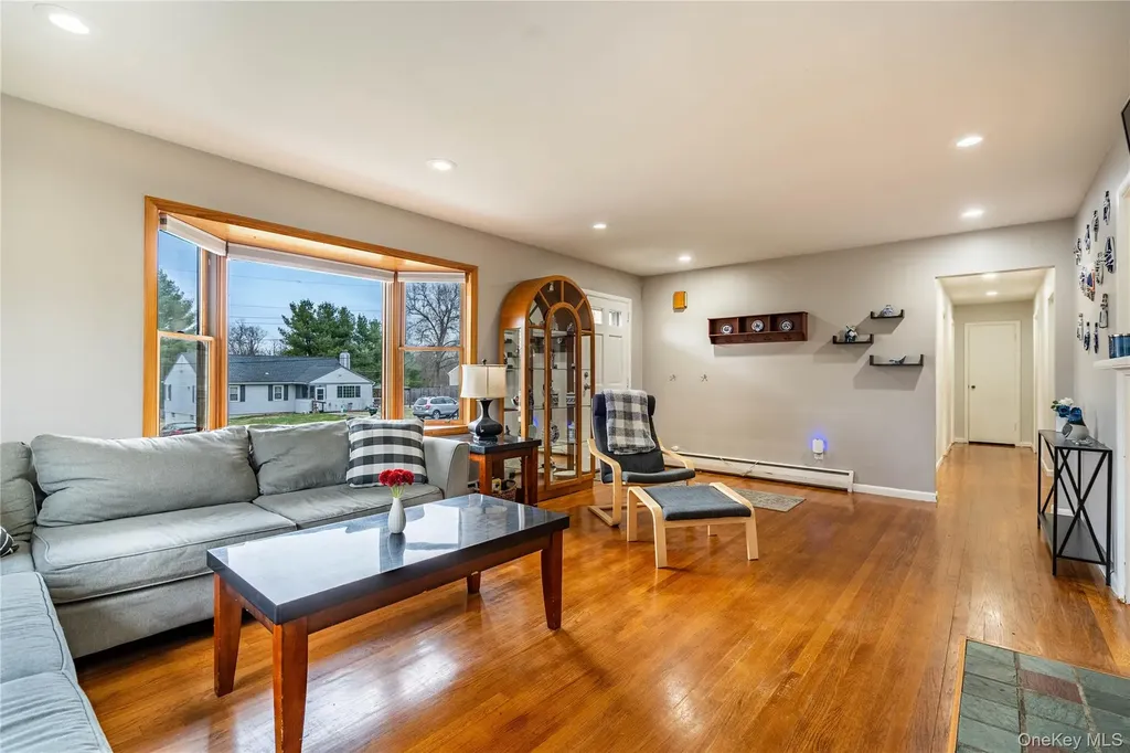 29 Rombout Ridge Road Poughkeepsie NY 12603