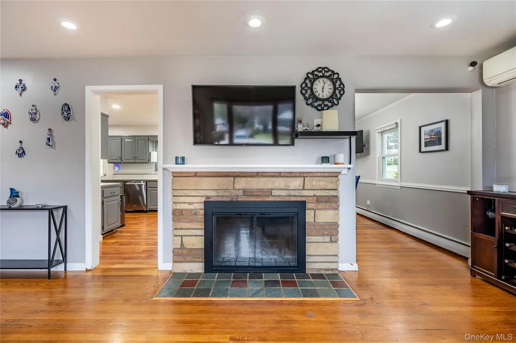 29 Rombout Ridge Road Poughkeepsie NY 12603