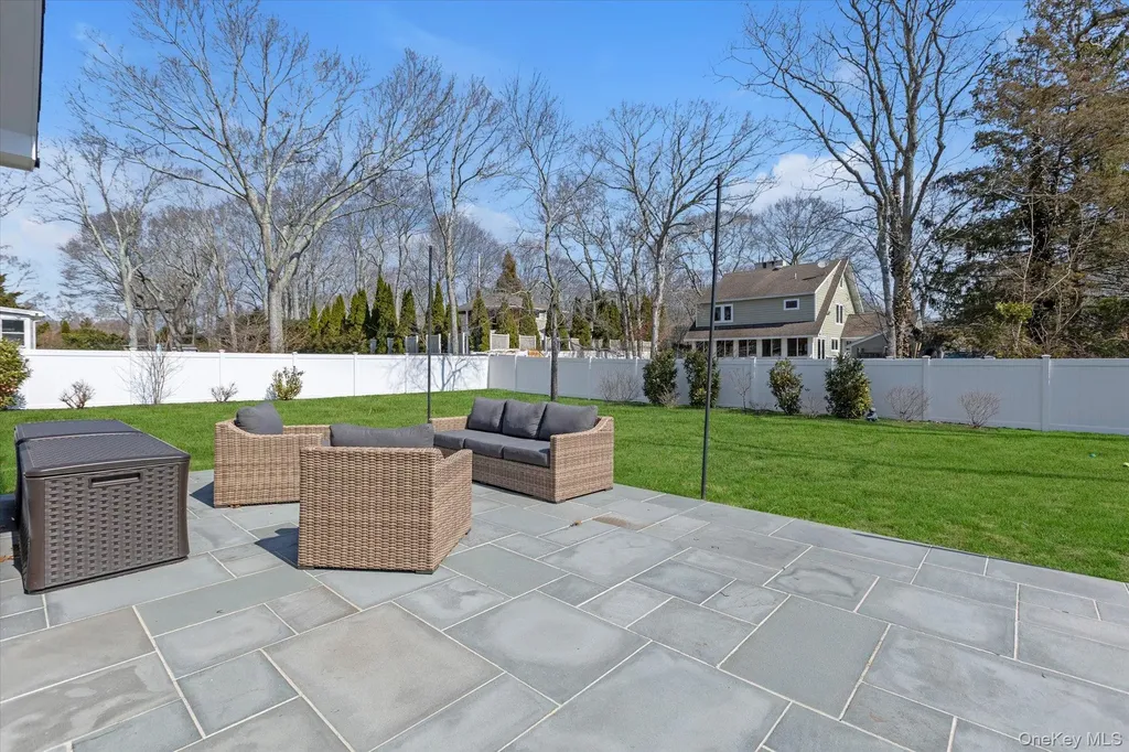 1305 Sigsbee Road Mattituck NY 11952
