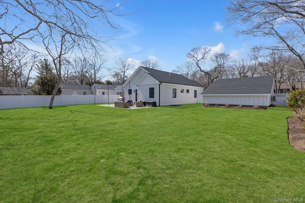 1305 Sigsbee Road Mattituck NY 11952