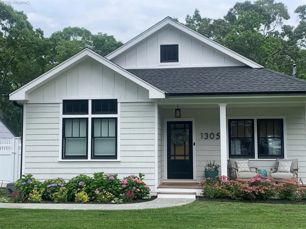 1305 Sigsbee Road Mattituck NY 11952