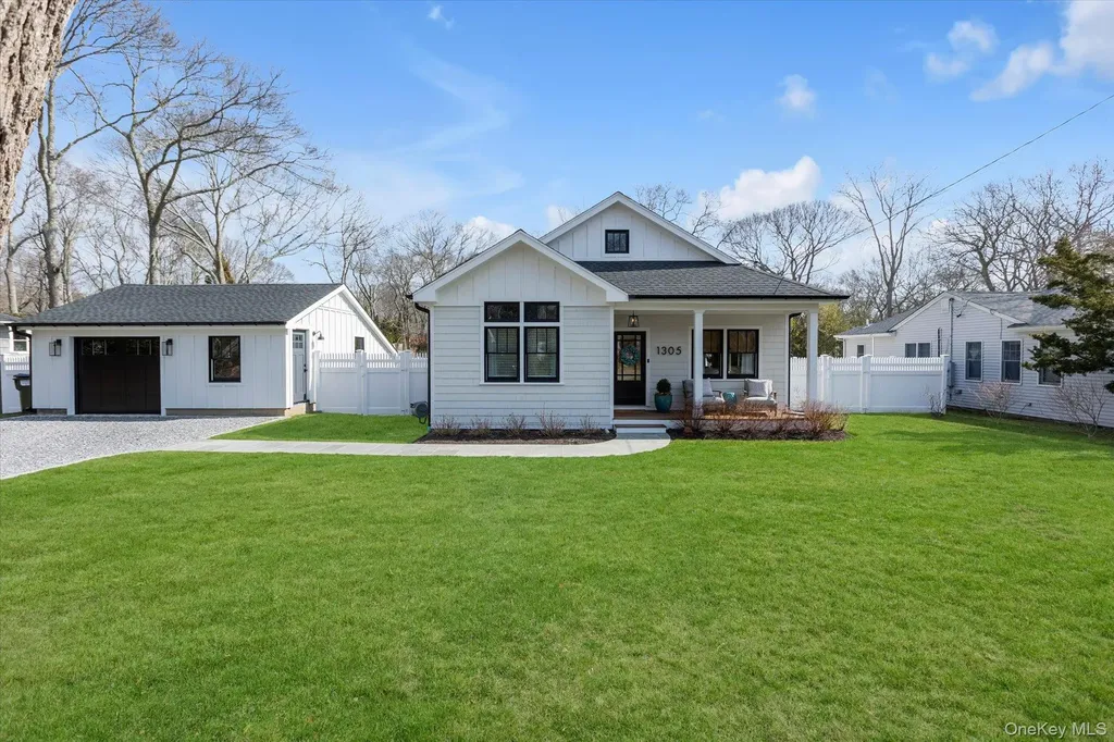 1305 Sigsbee Road Mattituck NY 11952