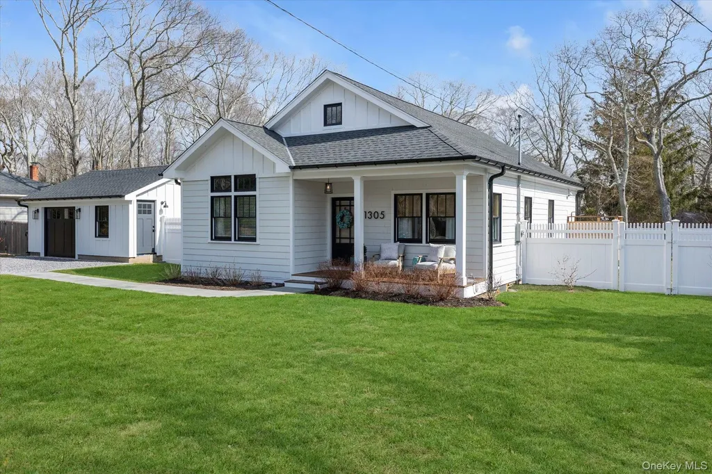 1305 Sigsbee Road Mattituck NY 11952