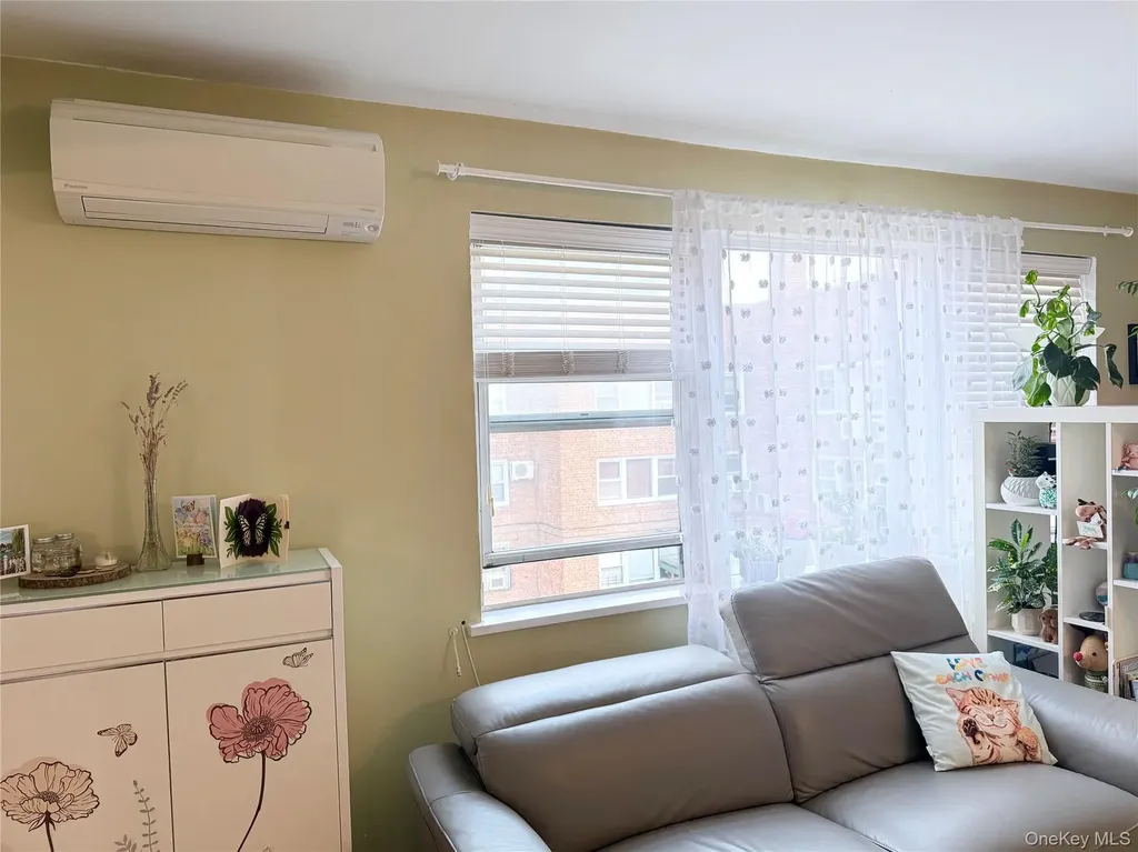 69-11 138th Street Flushing NY 11367