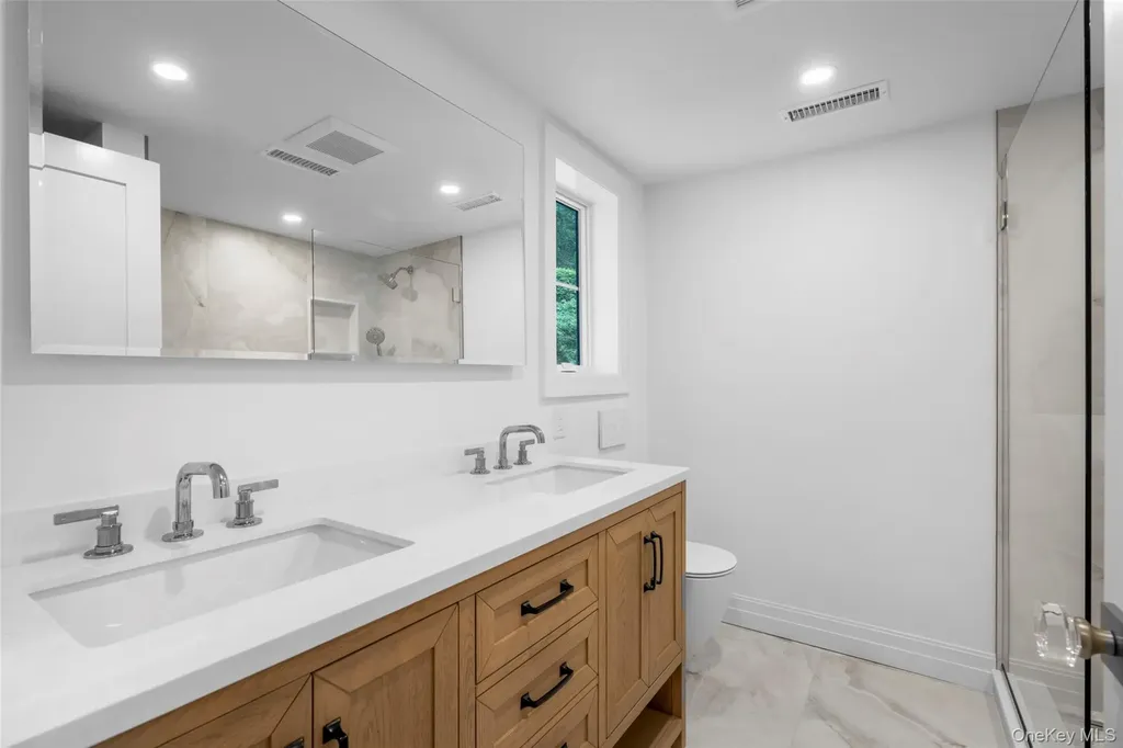 73 Whippoorwill Road Armonk NY 10504