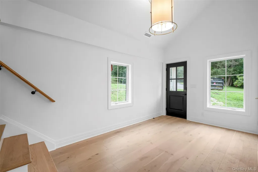 73 Whippoorwill Road Armonk NY 10504