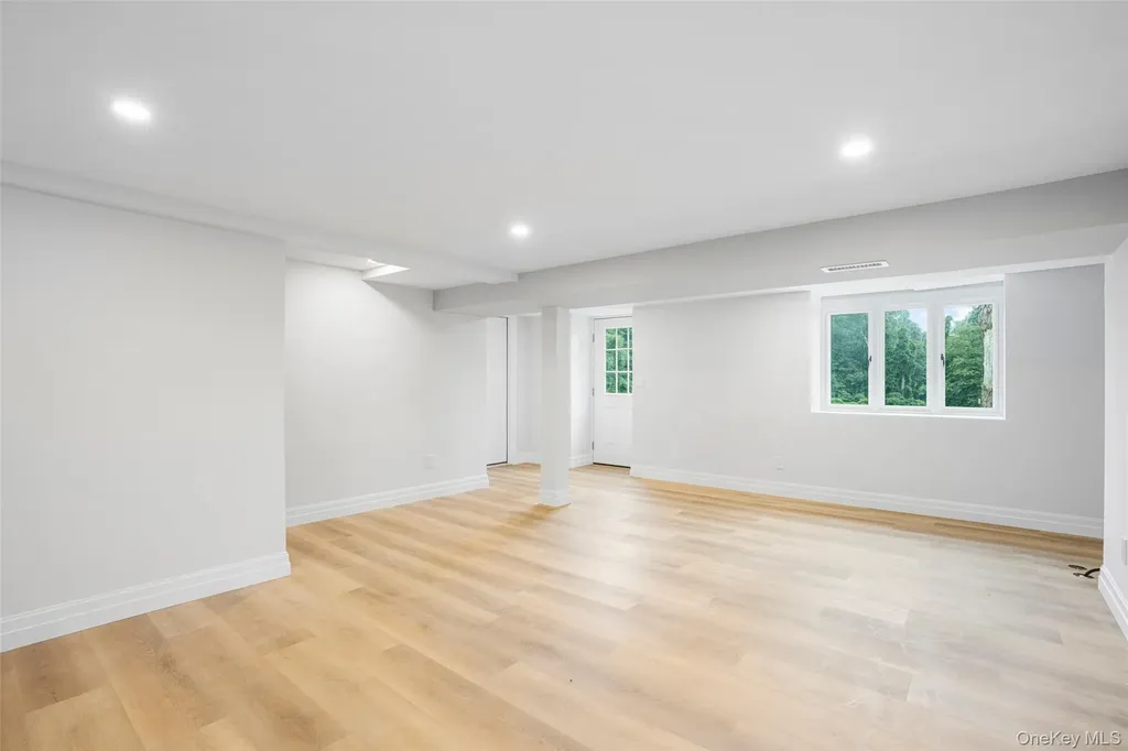 73 Whippoorwill Road Armonk NY 10504