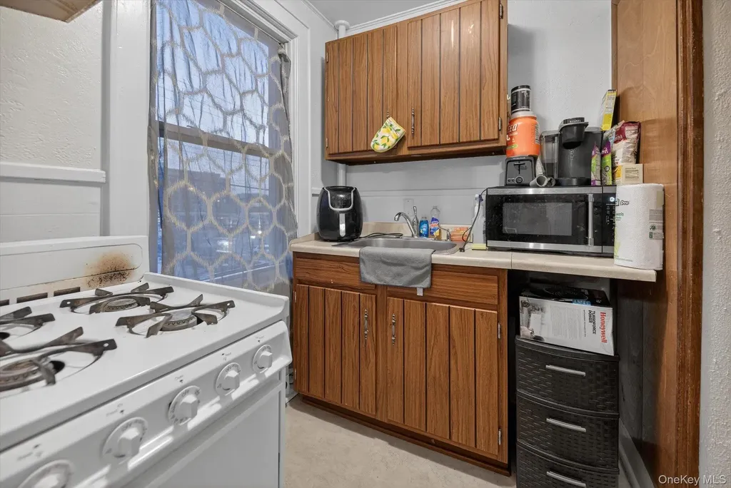 1206 Main Street Peekskill NY 10566