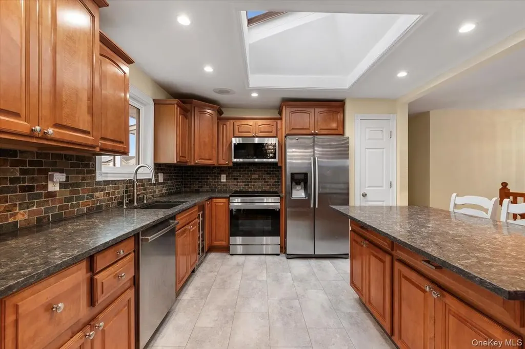 2747 Barbara Road Bellmore NY 11710