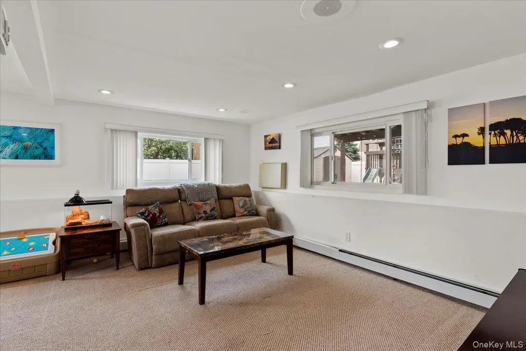 2747 Barbara Road Bellmore NY 11710