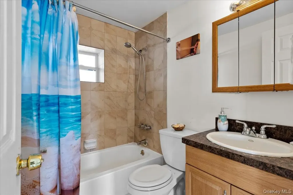 2747 Barbara Road Bellmore NY 11710
