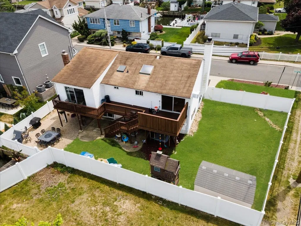 2747 Barbara Road Bellmore NY 11710