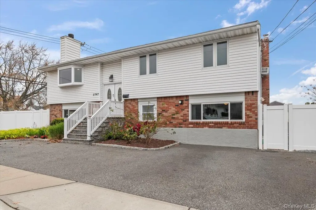 2747 Barbara Road Bellmore NY 11710