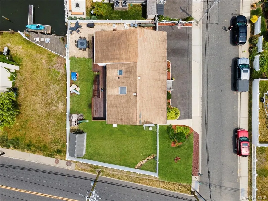2747 Barbara Road Bellmore NY 11710