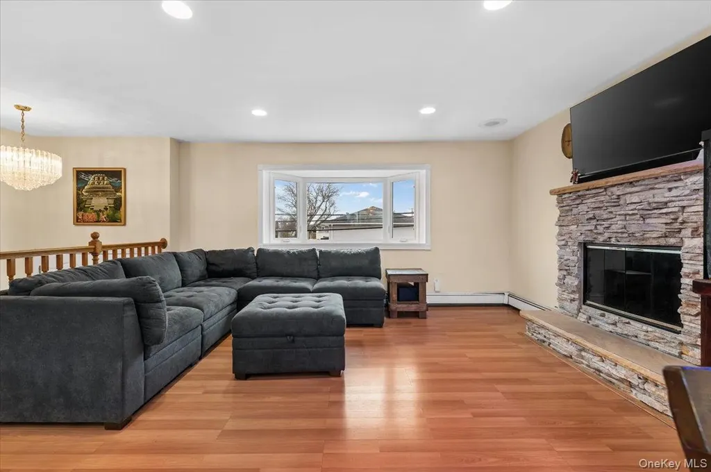 2747 Barbara Road Bellmore NY 11710