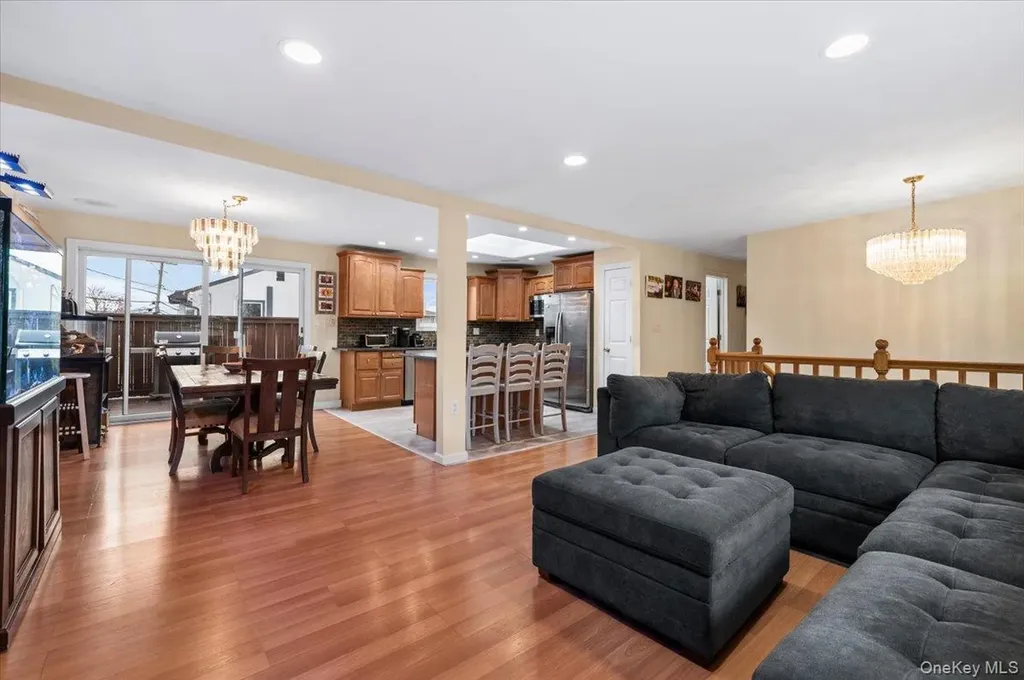 2747 Barbara Road Bellmore NY 11710