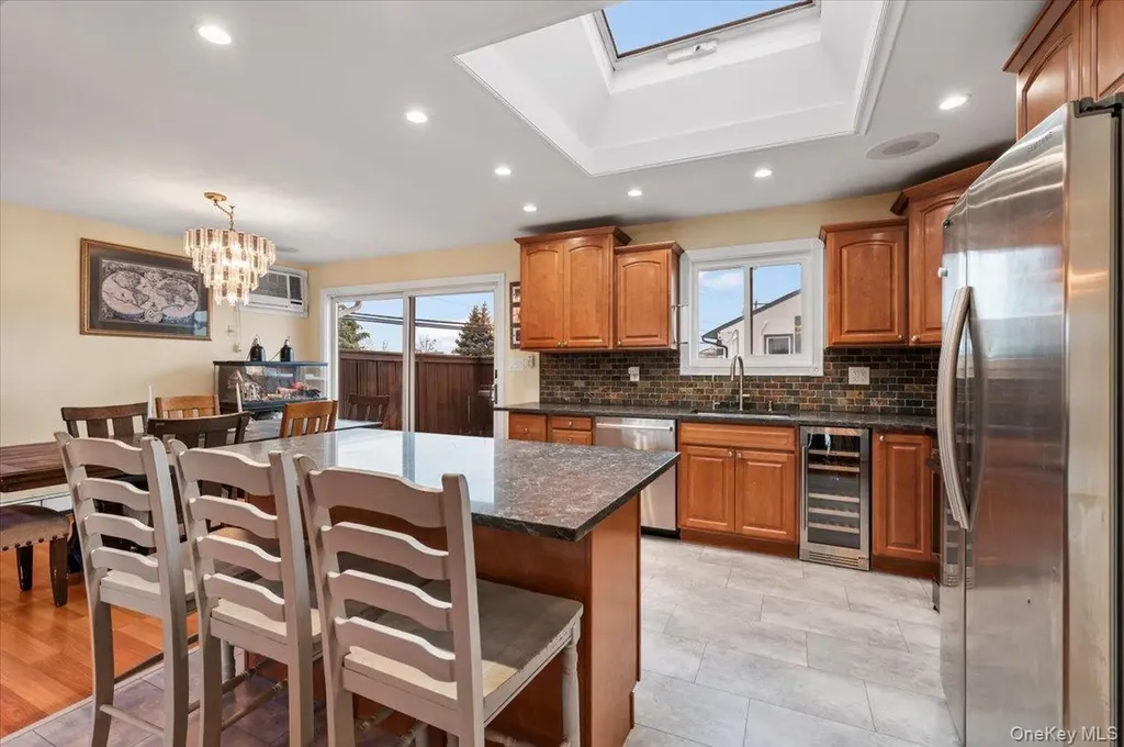 2747 Barbara Road Bellmore NY 11710