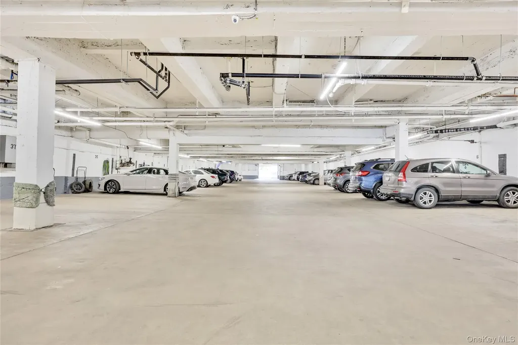 819 Broadway Woodmere NY 11598
