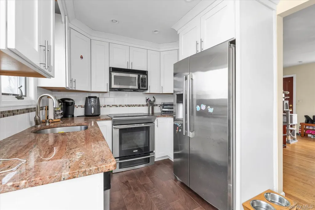 2542 Wantagh Avenue Wantagh NY 11793
