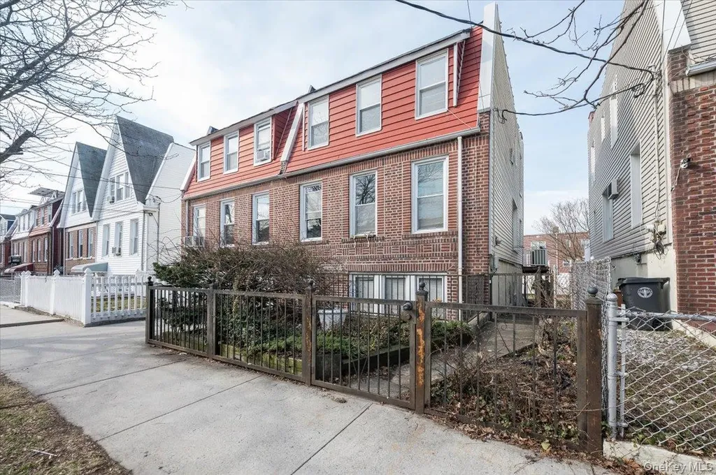 249 Quincy Avenue Bronx NY 10465